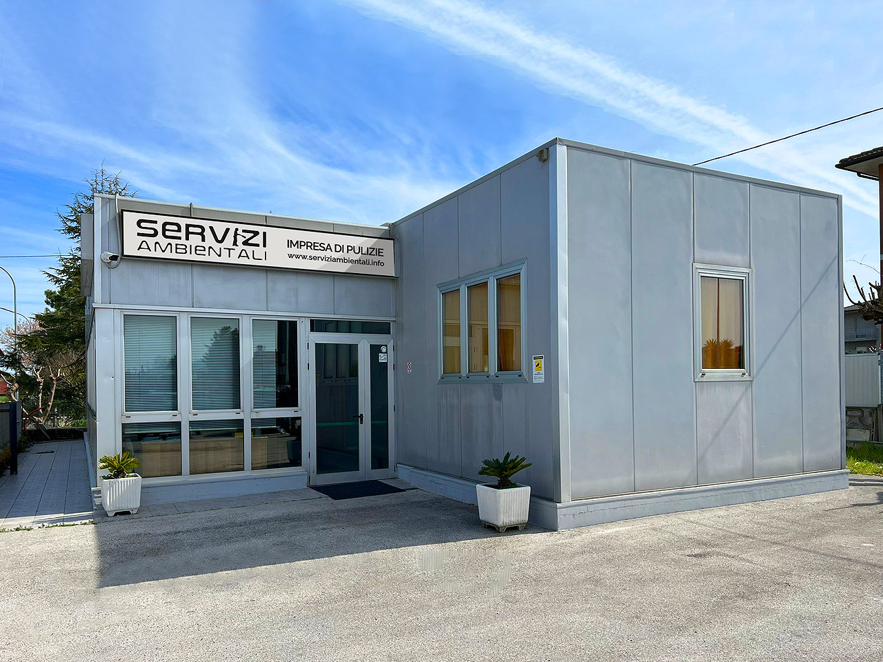 SERVIZI AMBIENTALI - Impresa di pulizie